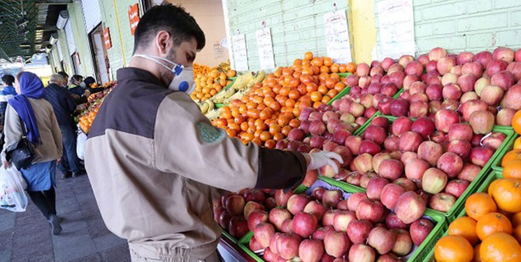 میوه طرح تنظیم بازار  تا 30 درصد تخفیف در حال توزیع است